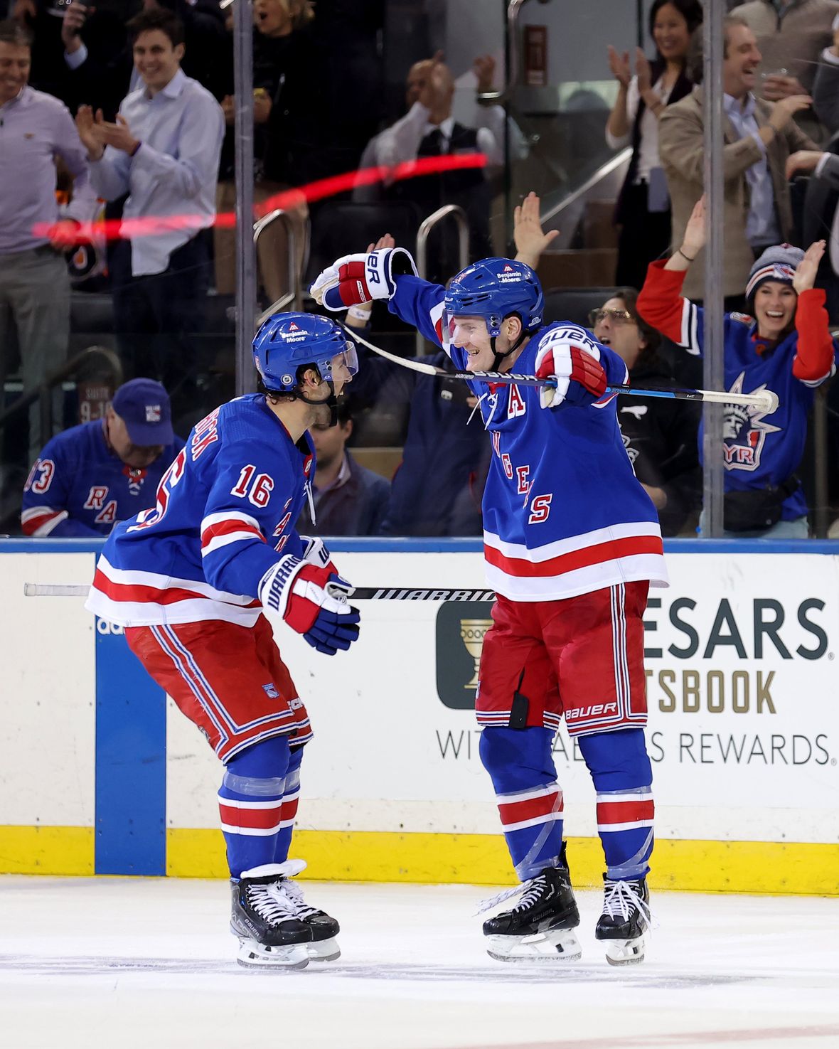 Odds favor Rangers to win division, Presidents’ Trophy