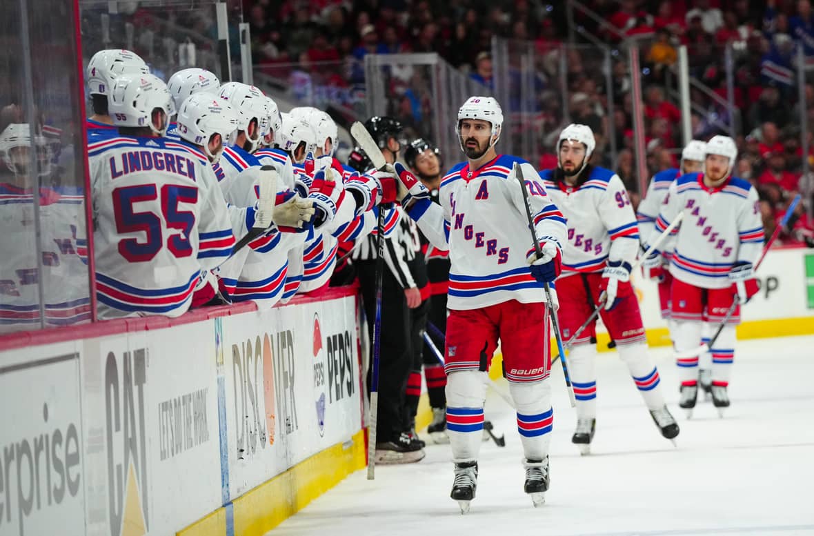 Former Rangers defenseman tells Hurricanes perspective of Kreider hat