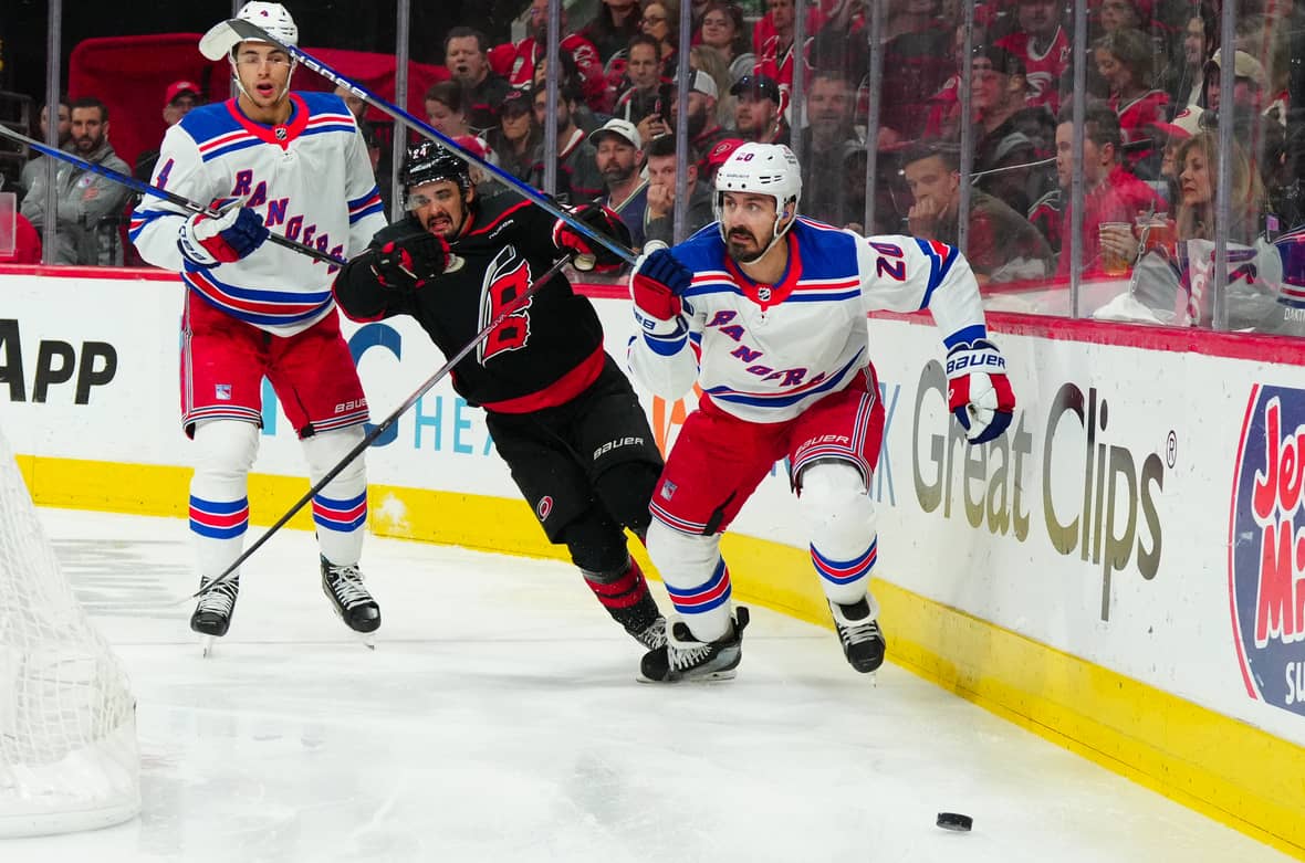 www.foreverblueshirts.com