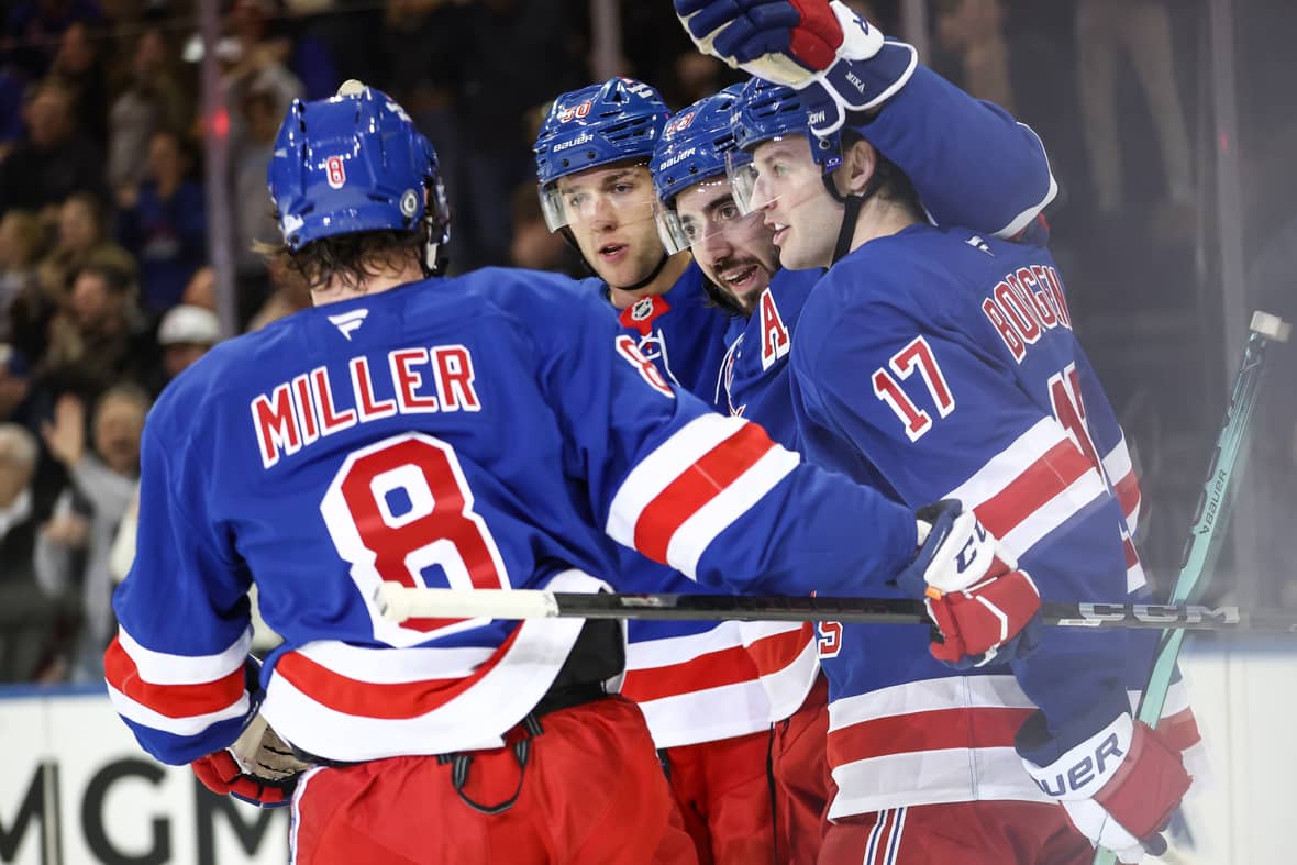 NHL: Toronto Maple Leafs at New York Rangers