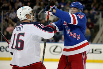 New York Rangers respond to coach’s challenge with a near complete 60 minute effort