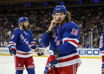 Rangers Panarin on his fine for Marchand glove toss: “I don’t like that guy”