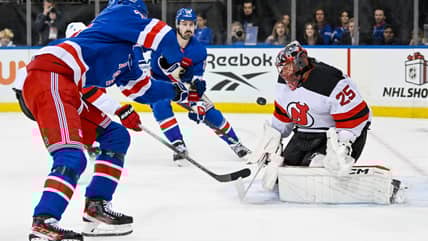 No. 1 goalie for Rangers rival out 4-6 weeks in massive injury news