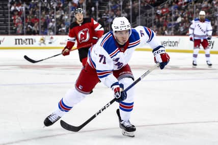 NHL: New York Rangers at New Jersey Devils