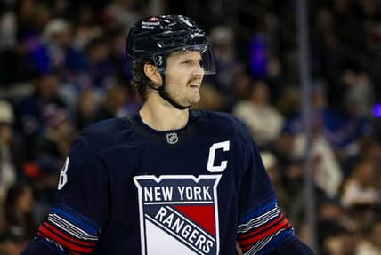 NHL: New York Islanders at New York Rangers