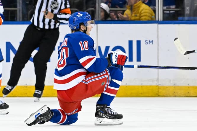 NHL: New York Islanders at New York Rangers