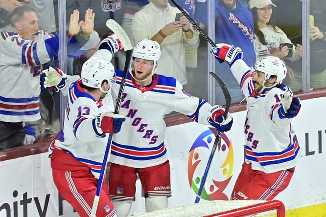 NHL: New York Rangers at Arizona Coyotes