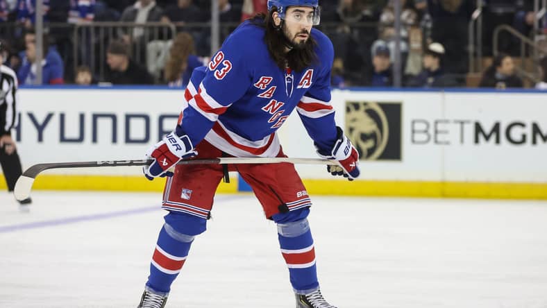 NHL: Carolina Hurricanes at New York Rangers
