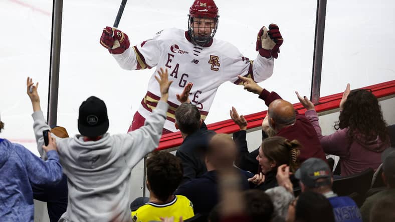 NCAA Hockey: Frozen Four