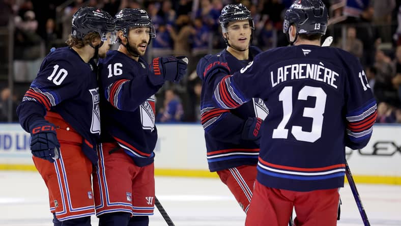 NHL: Pittsburgh Penguins at New York Rangers
