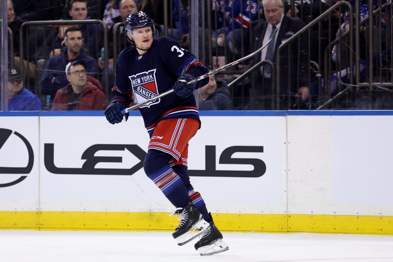 NHL: New Jersey Devils at New York Rangers