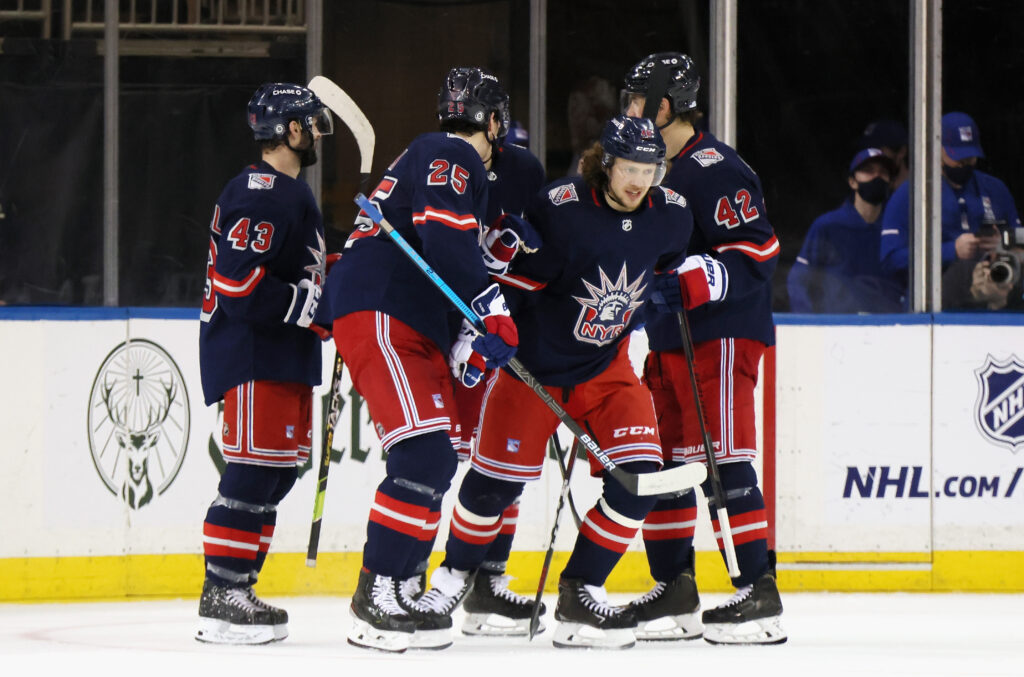 Gabe™️ on X: Have never seen this before… possibly a Fanatics prototype of  the #NYR Reverse Retro jersey? #HockeyTwitter Link:    / X