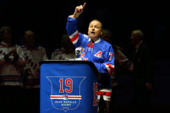 Giants legends congratulate Henrik Lundqvist on jersey retirement