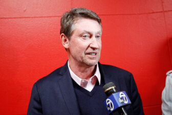 Wayne Gretzky and Dominik Hasek call for tough actions after Russia invades Ukraine