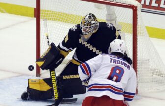 New York Rangers blanked 1-0 by Penguins in impressive goalie duel