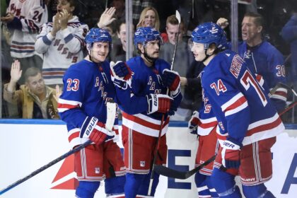 New York Rangers change up power play, Vitali Kravtsov back in lineup