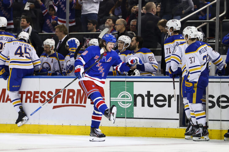 NHL: Buffalo Sabres at New York Rangers