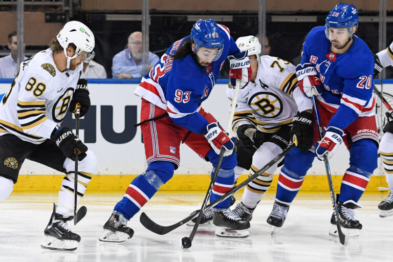 NHL: Preseason-Boston Bruins at New York Rangers