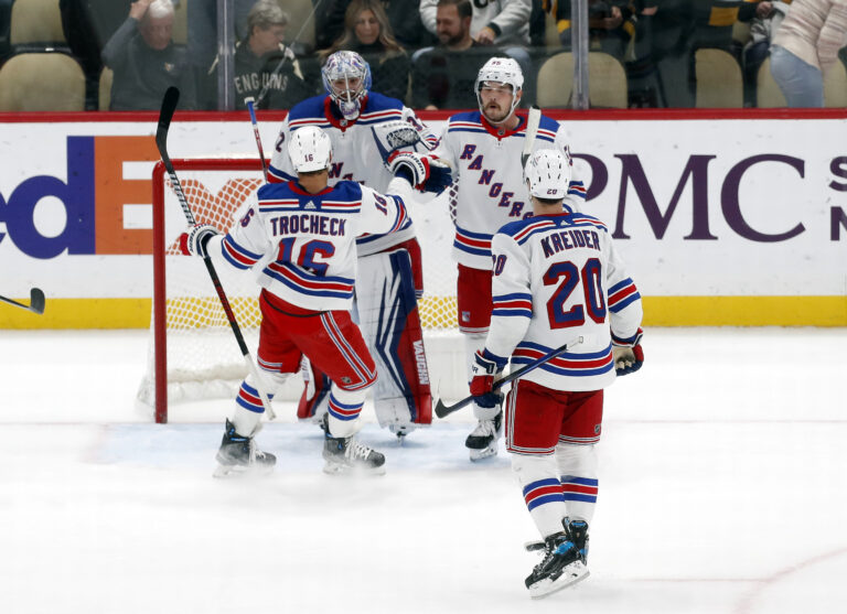 NHL: New York Rangers at Pittsburgh Penguins