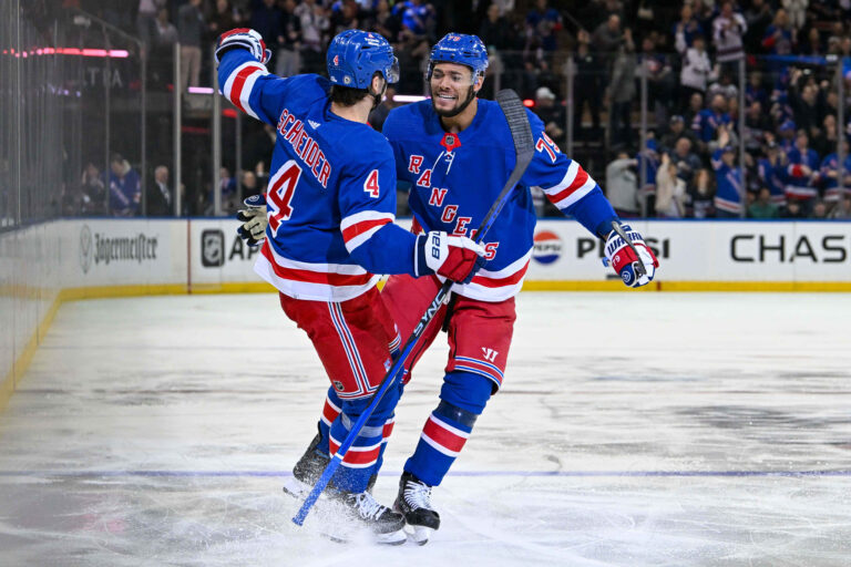 NHL: New York Islanders at New York Rangers