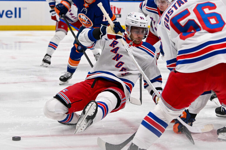 NHL: New York Rangers at New York Islanders