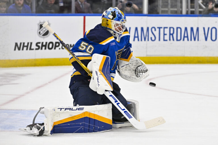 NHL: Carolina Hurricanes at St. Louis Blues