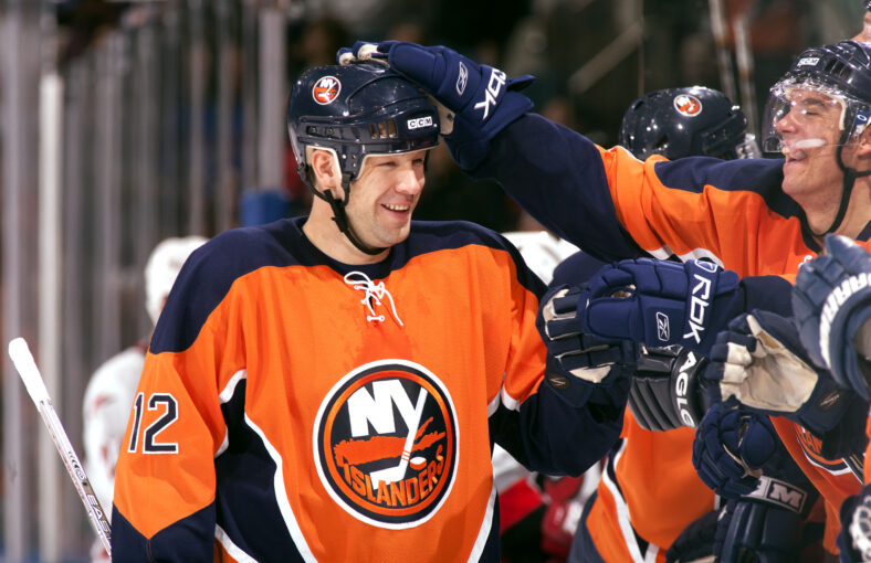 NHL: Carolina Hurricanes at New York Islanders