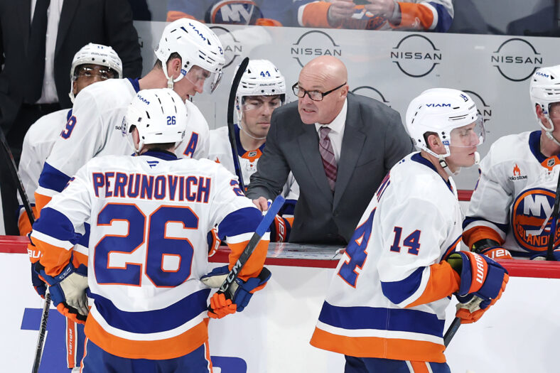 NHL: New York Islanders at Winnipeg Jets