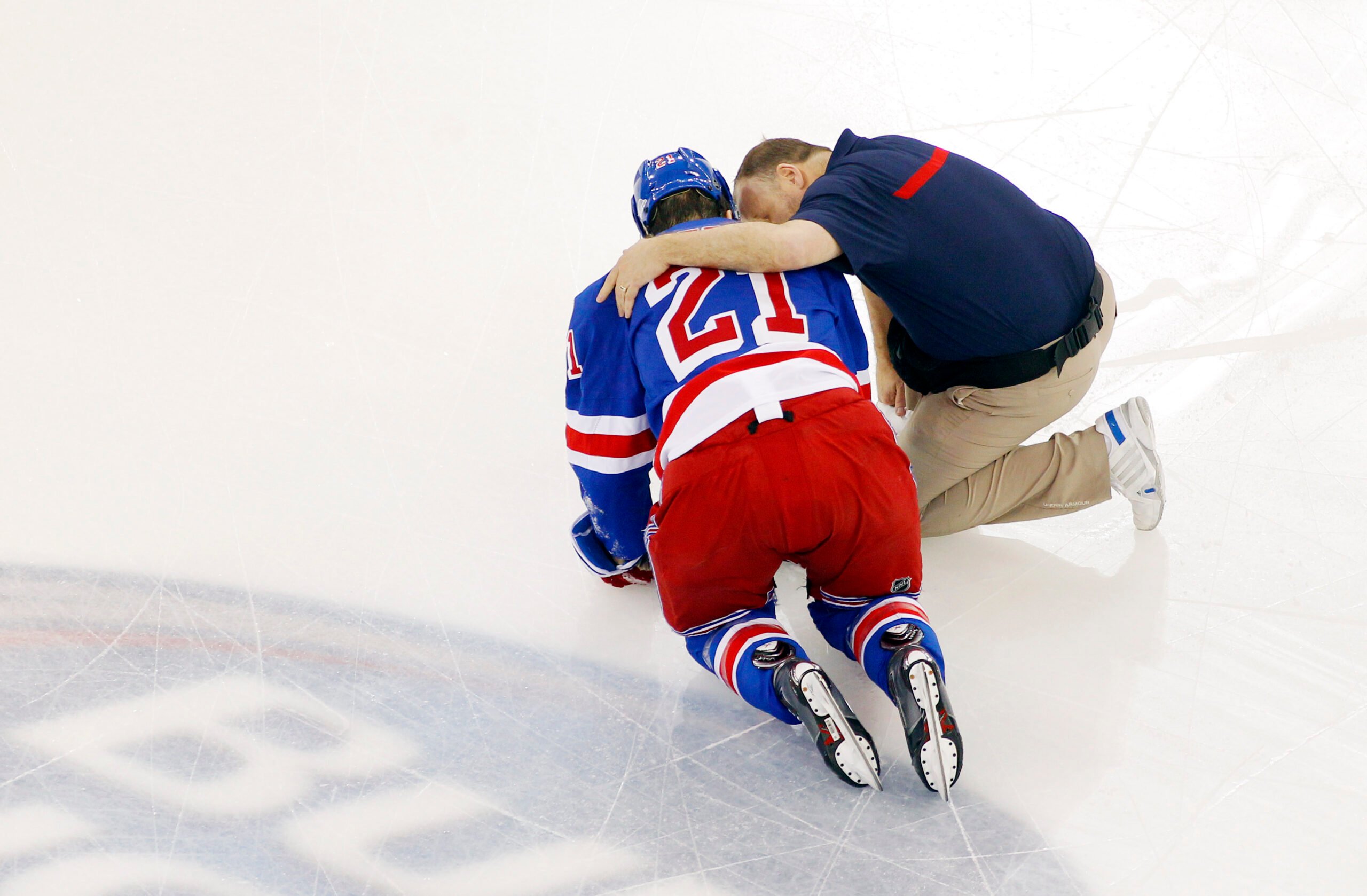 Why 2 former Rangers teammates still needle Derek Stepan about broken jaw incident | Forever Blueshirts
