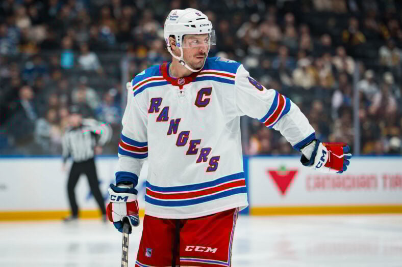 NHL: New York Rangers at Vancouver Canucks